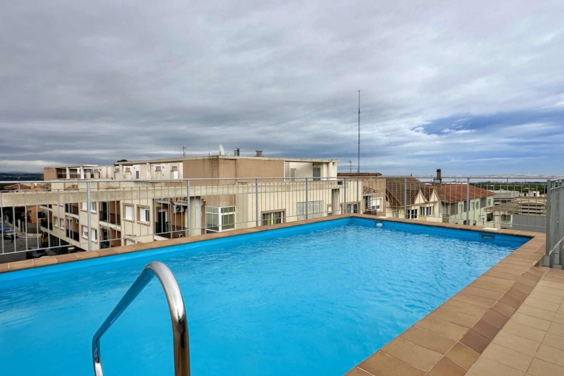 Herverkoop - Apartment -
San Miguel de Salinas - Inland