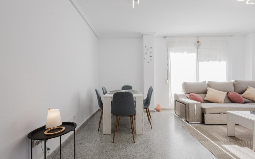 Herverkoop - Apartment -
San Miguel de Salinas - Inland