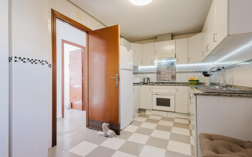 Herverkoop - Apartment -
San Miguel de Salinas - Inland