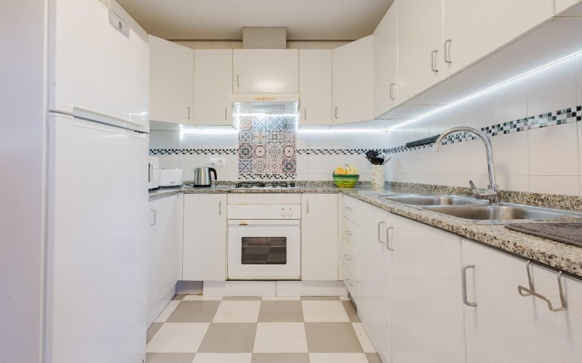 Herverkoop - Apartment -
San Miguel de Salinas - Inland