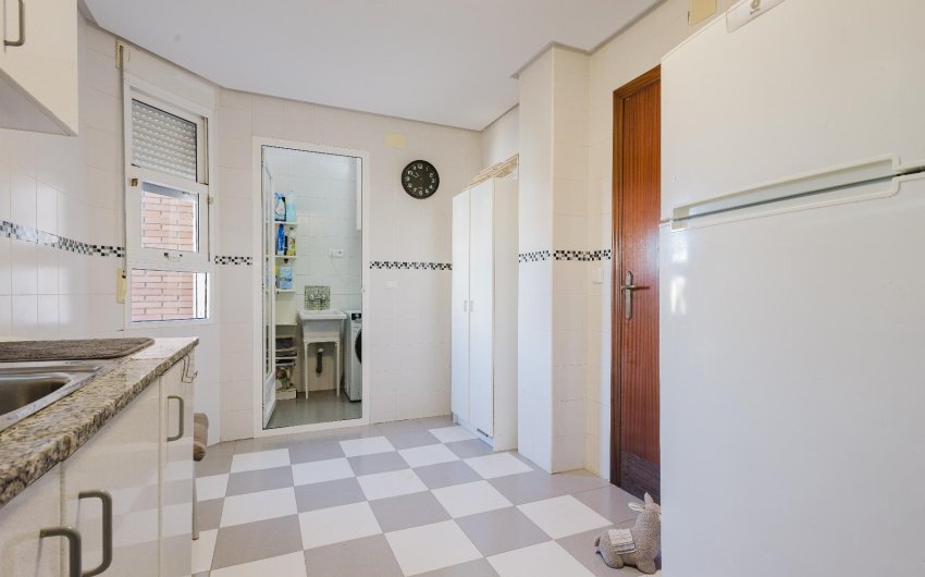 Herverkoop - Apartment -
San Miguel de Salinas - Inland