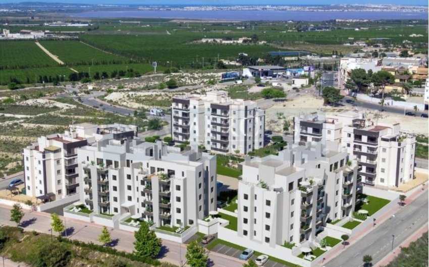 Herverkoop - Apartment -
San Miguel de Salinas - Inland