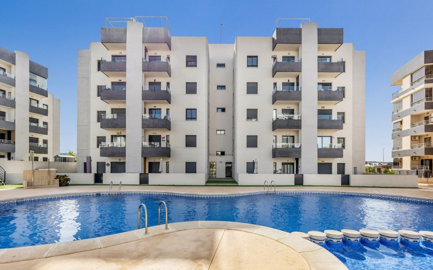 Herverkoop - Apartment -
San Miguel de Salinas - Inland