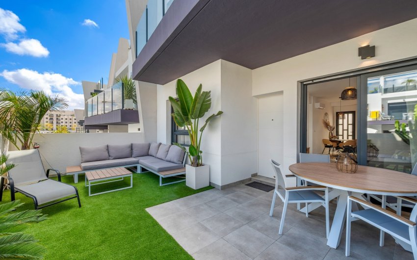 Herverkoop - Apartment -
San Miguel de Salinas - Inland
