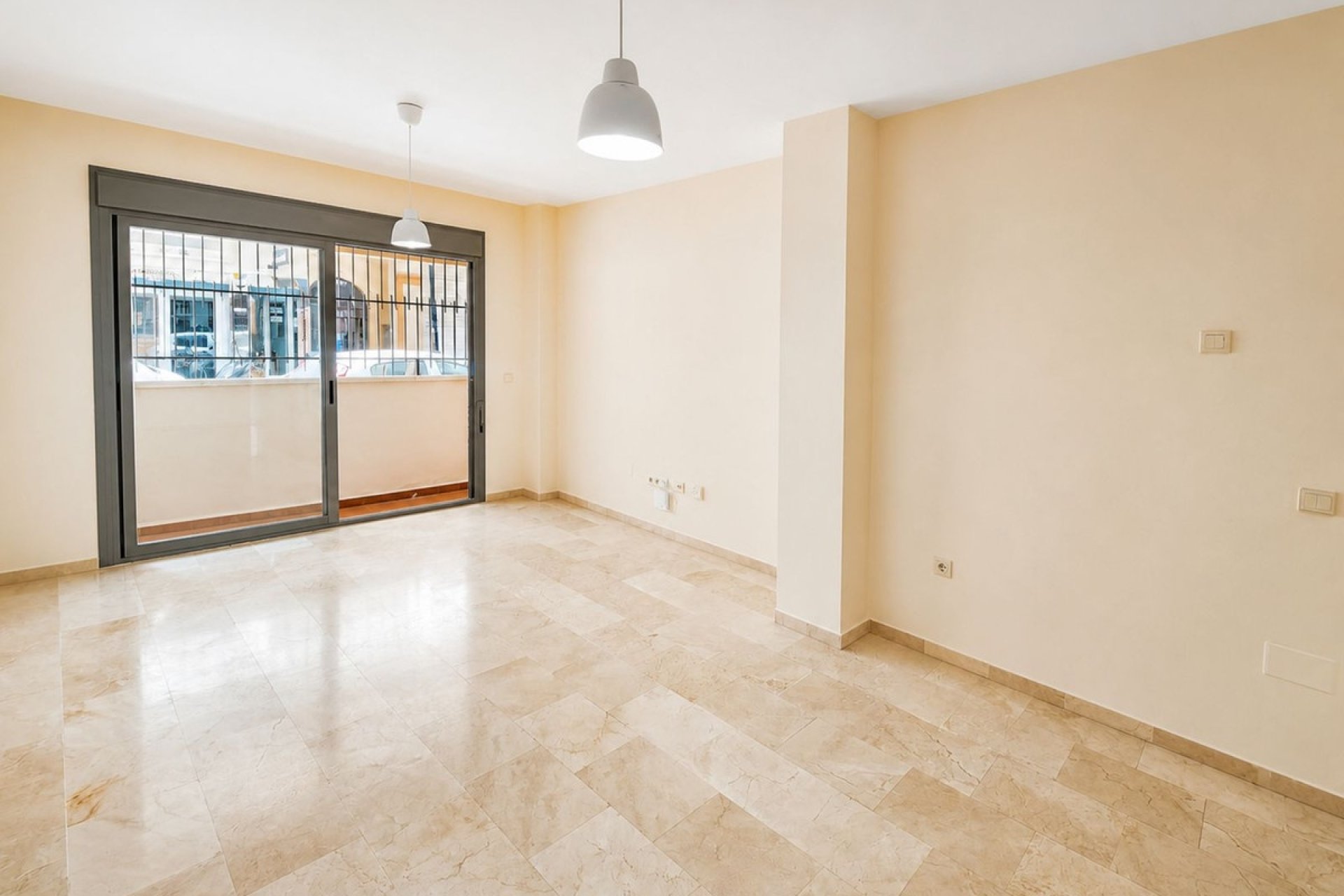 Herverkoop - Apartment -
San Pedro De Alcantara - Costa del Sol