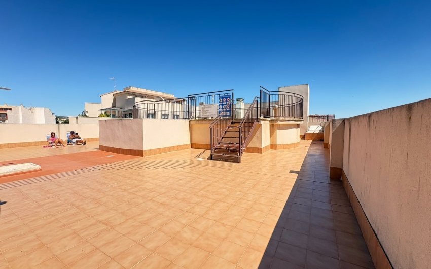 Herverkoop - Apartment -
Sucina