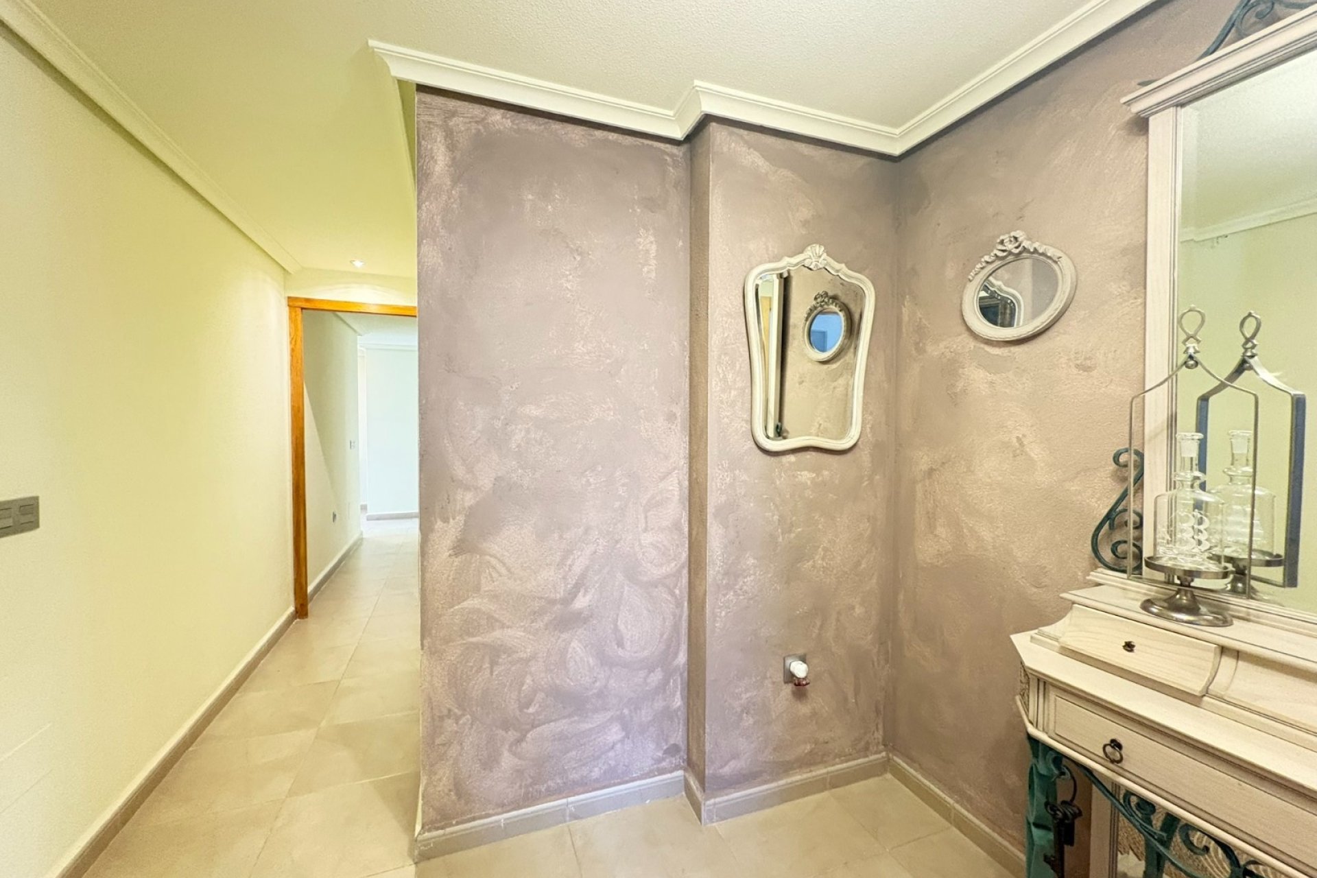 Herverkoop - Apartment -
Sucina