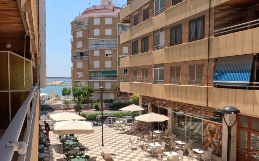 Herverkoop - Apartment -
Torrevieja - Acequion