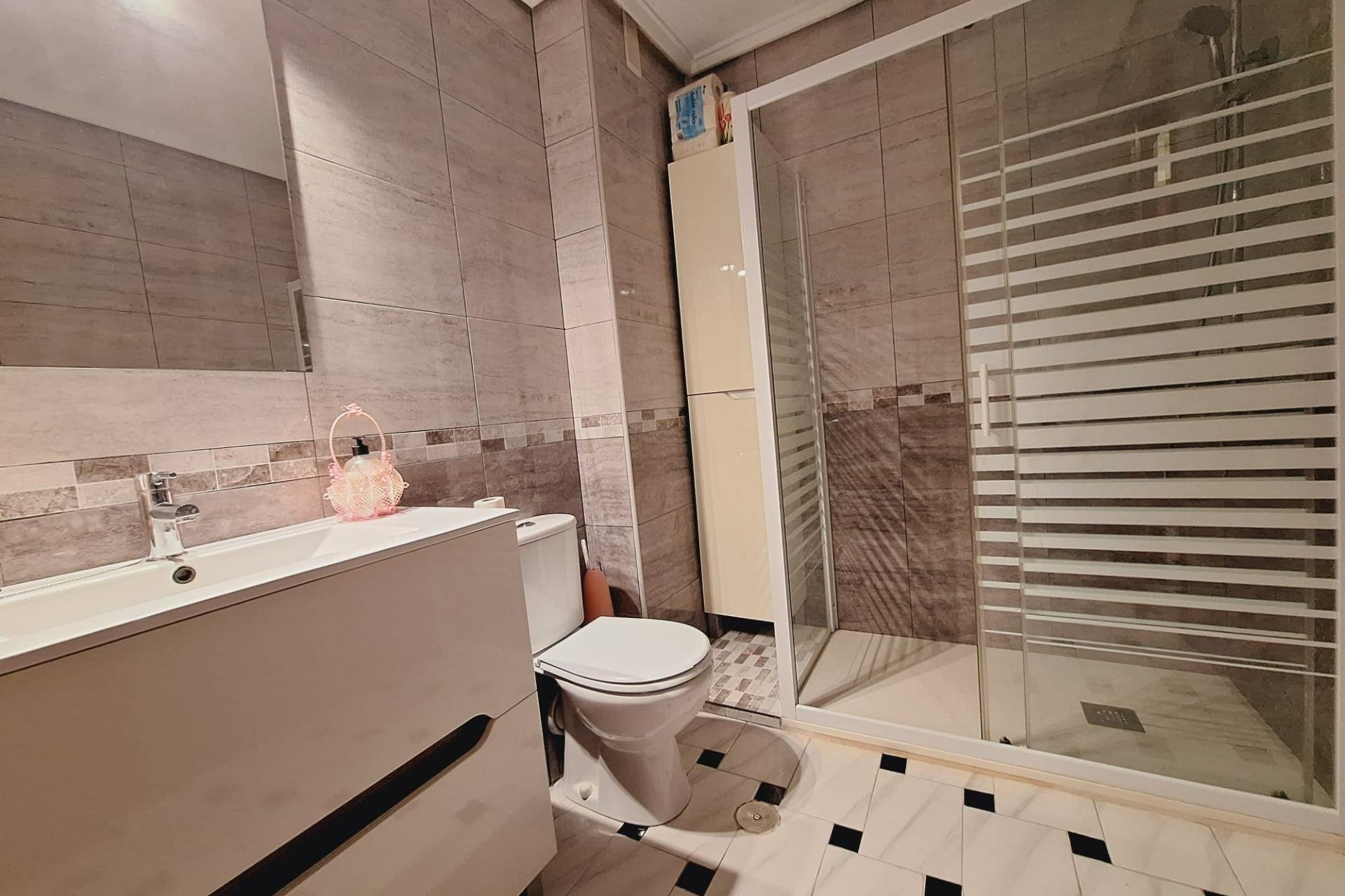 Herverkoop - Apartment -
Torrevieja - Acequion