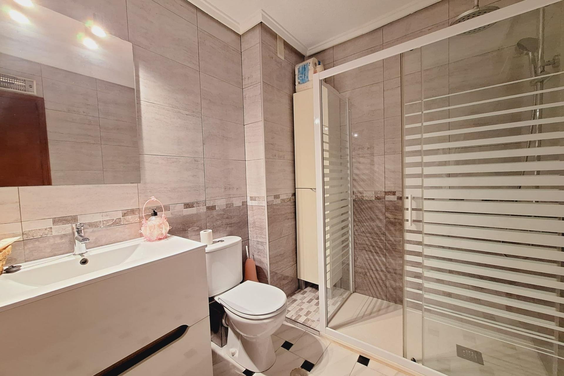 Herverkoop - Apartment -
Torrevieja - Acequion