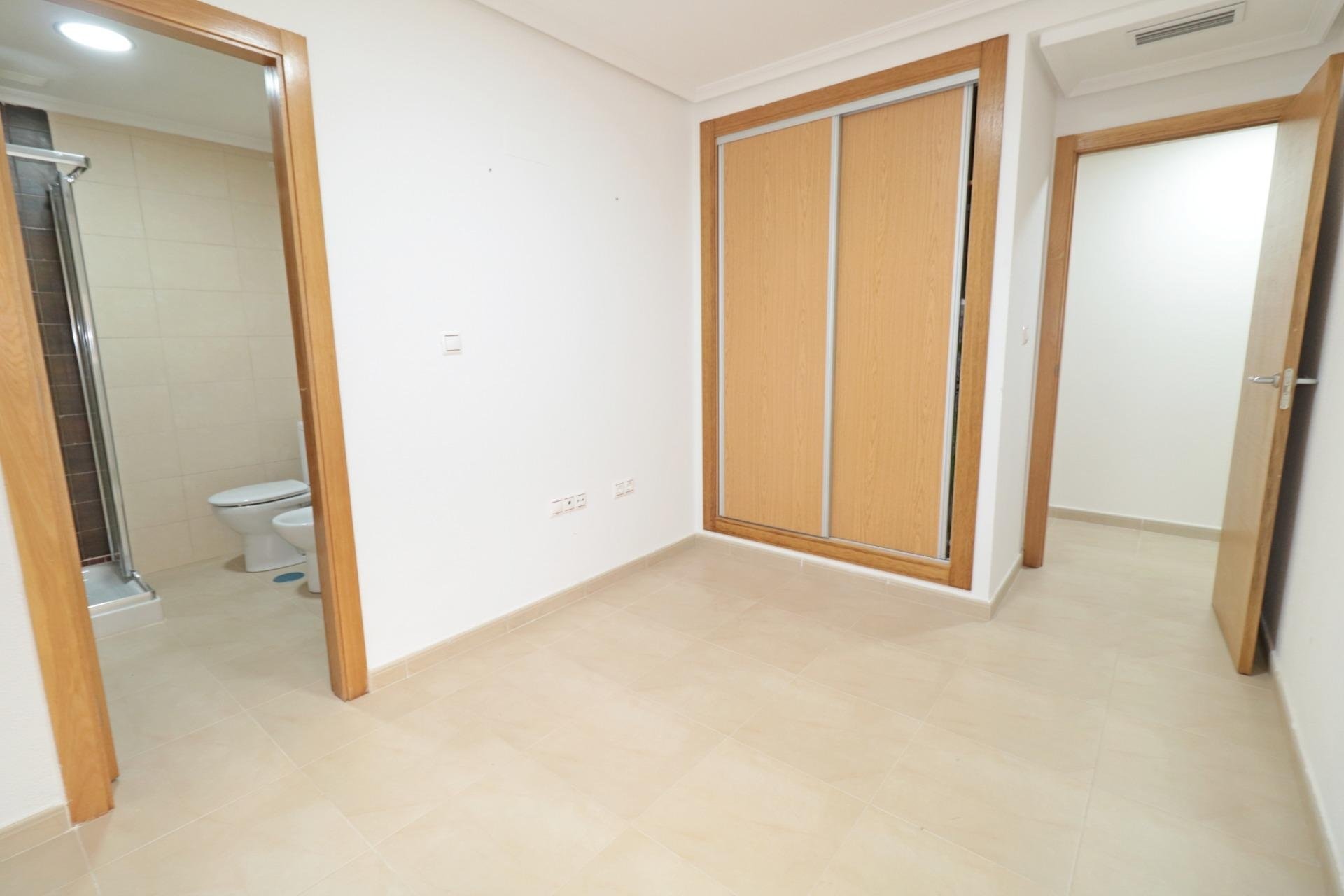 Herverkoop - Apartment -
Torrevieja - Acequion