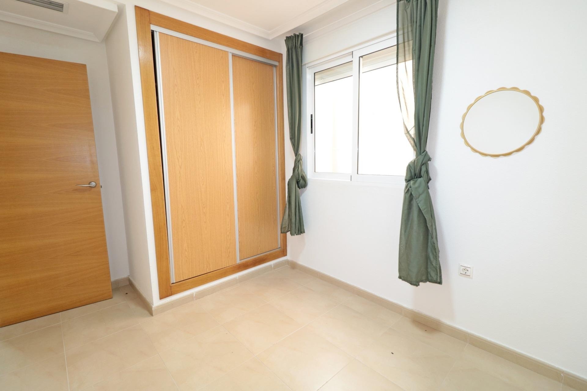 Herverkoop - Apartment -
Torrevieja - Acequion