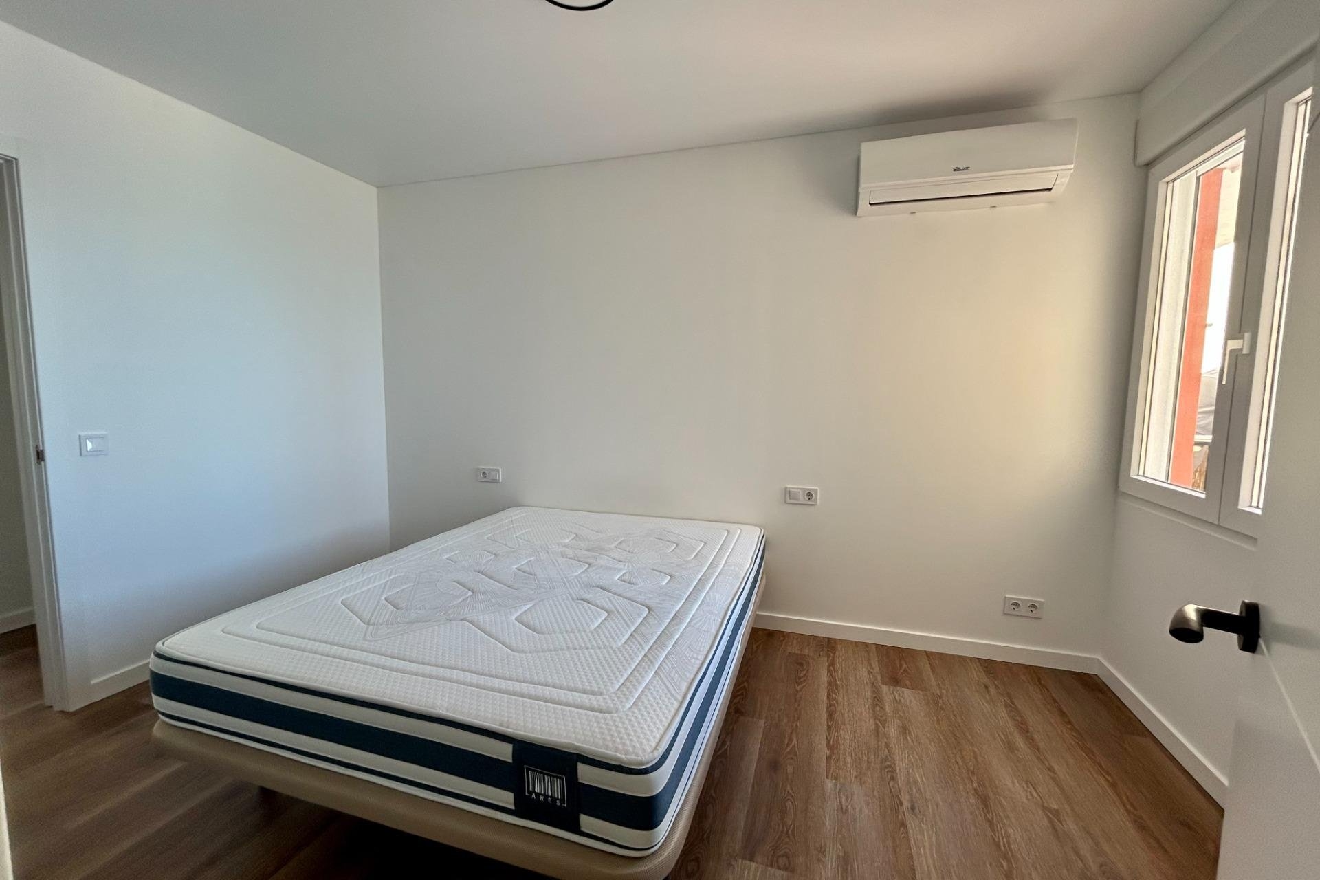 Herverkoop - Apartment -
Torrevieja - Acequion