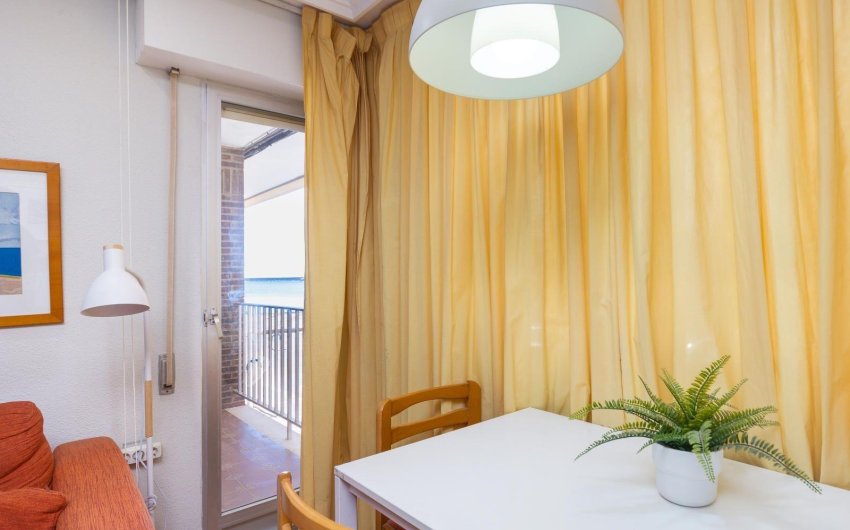 Herverkoop - Apartment -
Torrevieja - Acequion
