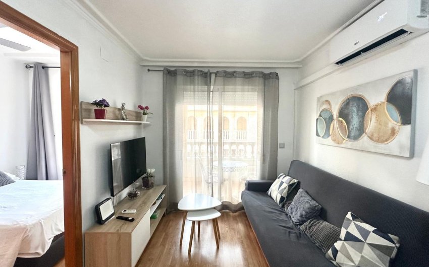 Herverkoop - Apartment -
Torrevieja - Acequion