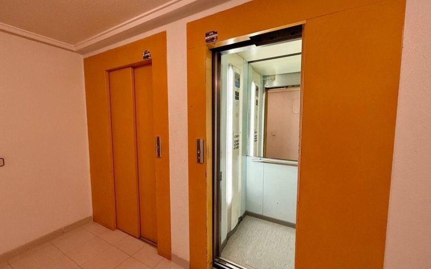 Herverkoop - Apartment -
Torrevieja - Acequion