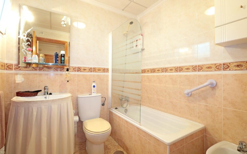 Herverkoop - Apartment -
Torrevieja - Acequion
