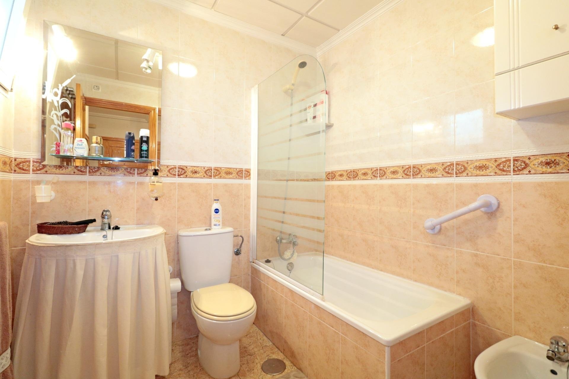 Herverkoop - Apartment -
Torrevieja - Acequion