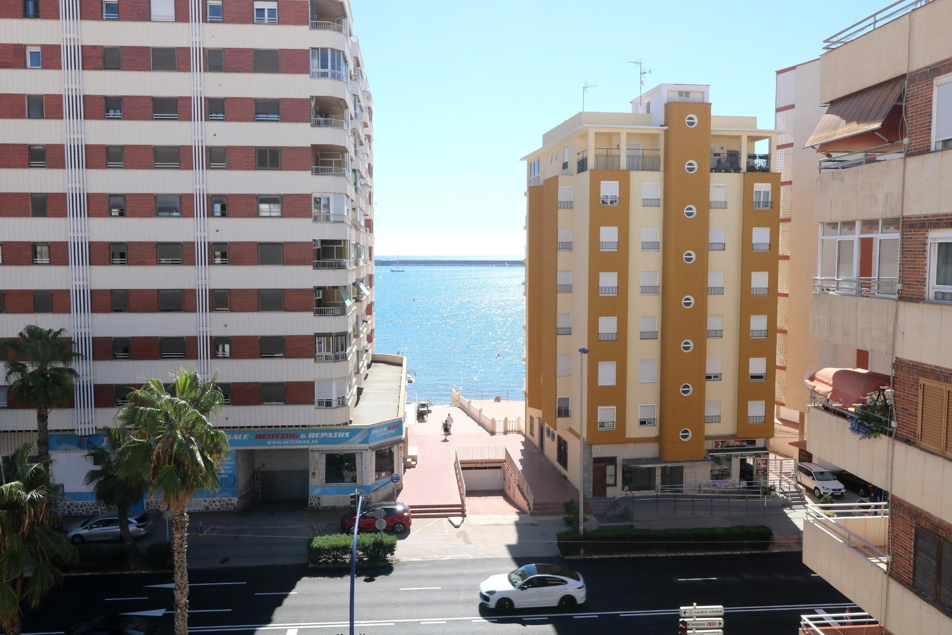 Herverkoop - Apartment -
Torrevieja - Acequion