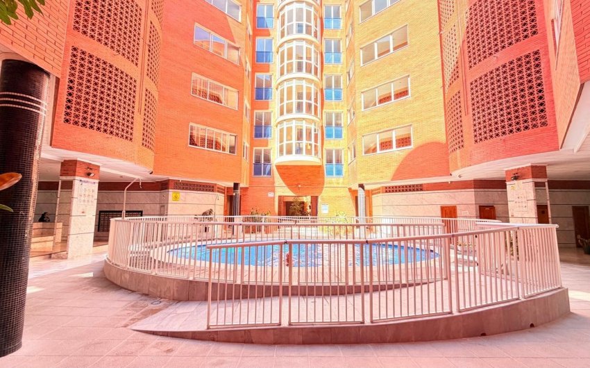 Herverkoop - Apartment -
Torrevieja - Acequion
