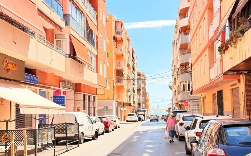 Herverkoop - Apartment -
Torrevieja - Acequion