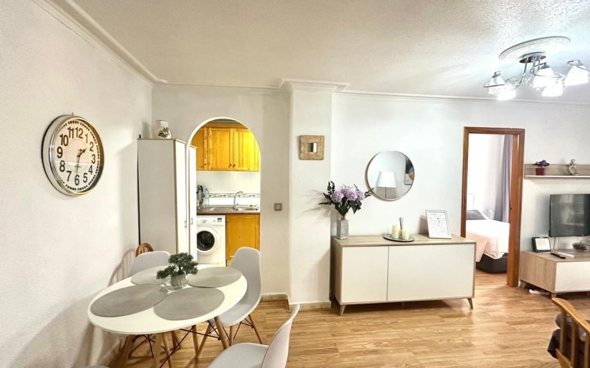 Herverkoop - Apartment -
Torrevieja - Acequion