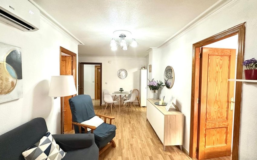 Herverkoop - Apartment -
Torrevieja - Acequion