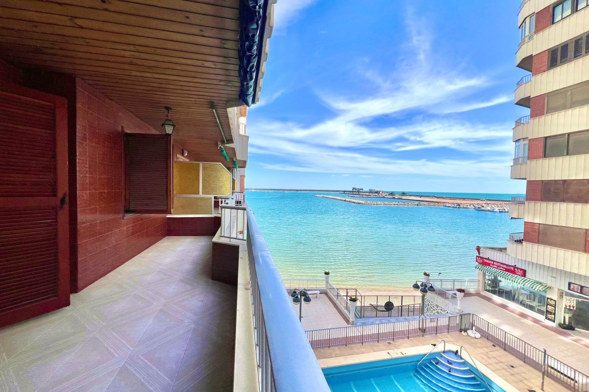 Herverkoop - Apartment -
Torrevieja - Acequion