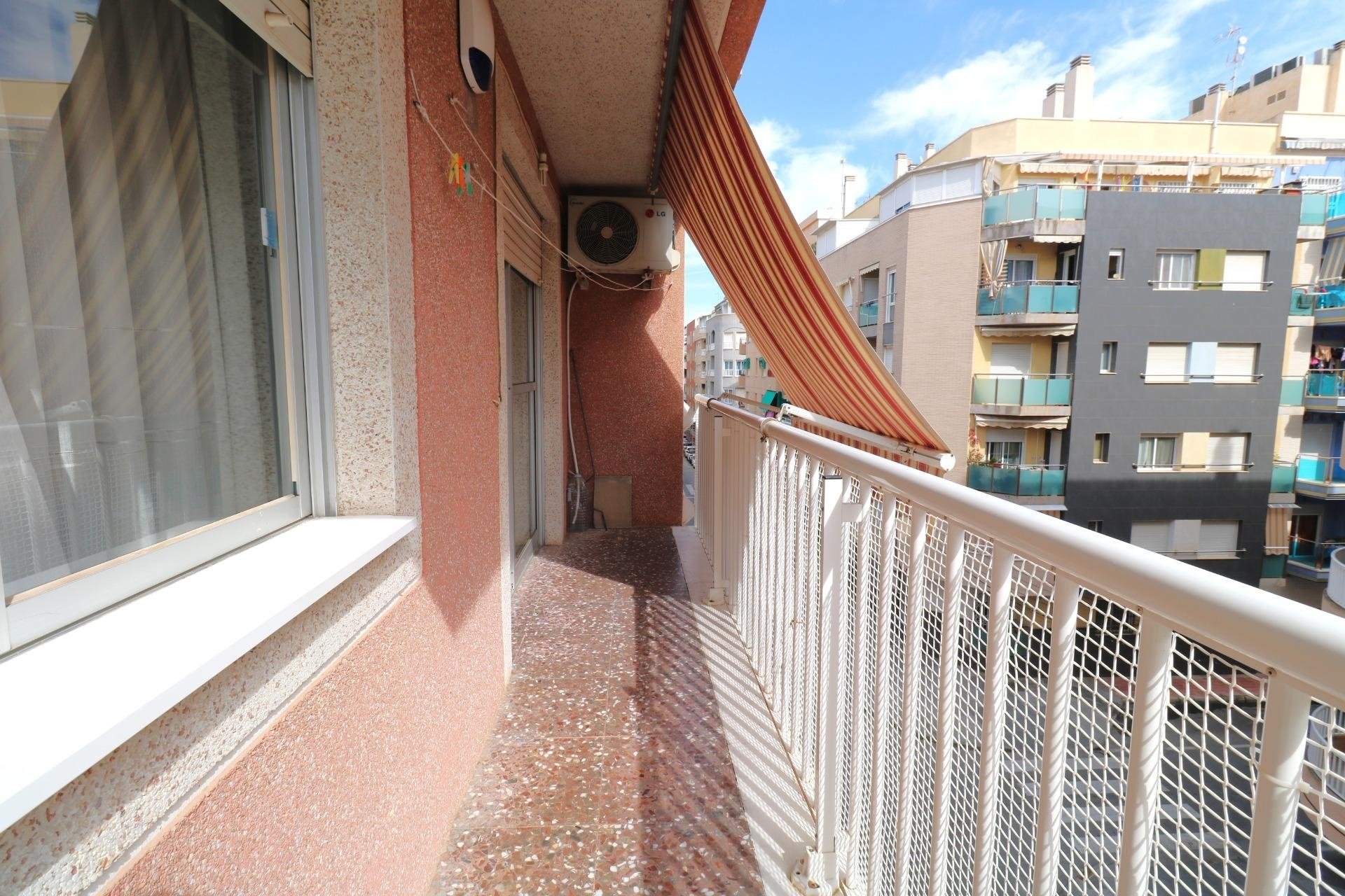 Herverkoop - Apartment -
Torrevieja - Acequion