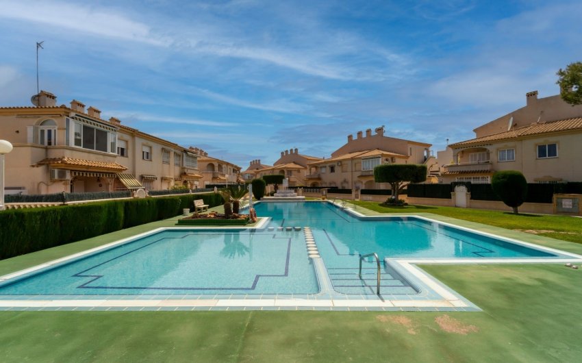 Herverkoop - Apartment -
Torrevieja - Aguas Nuevas