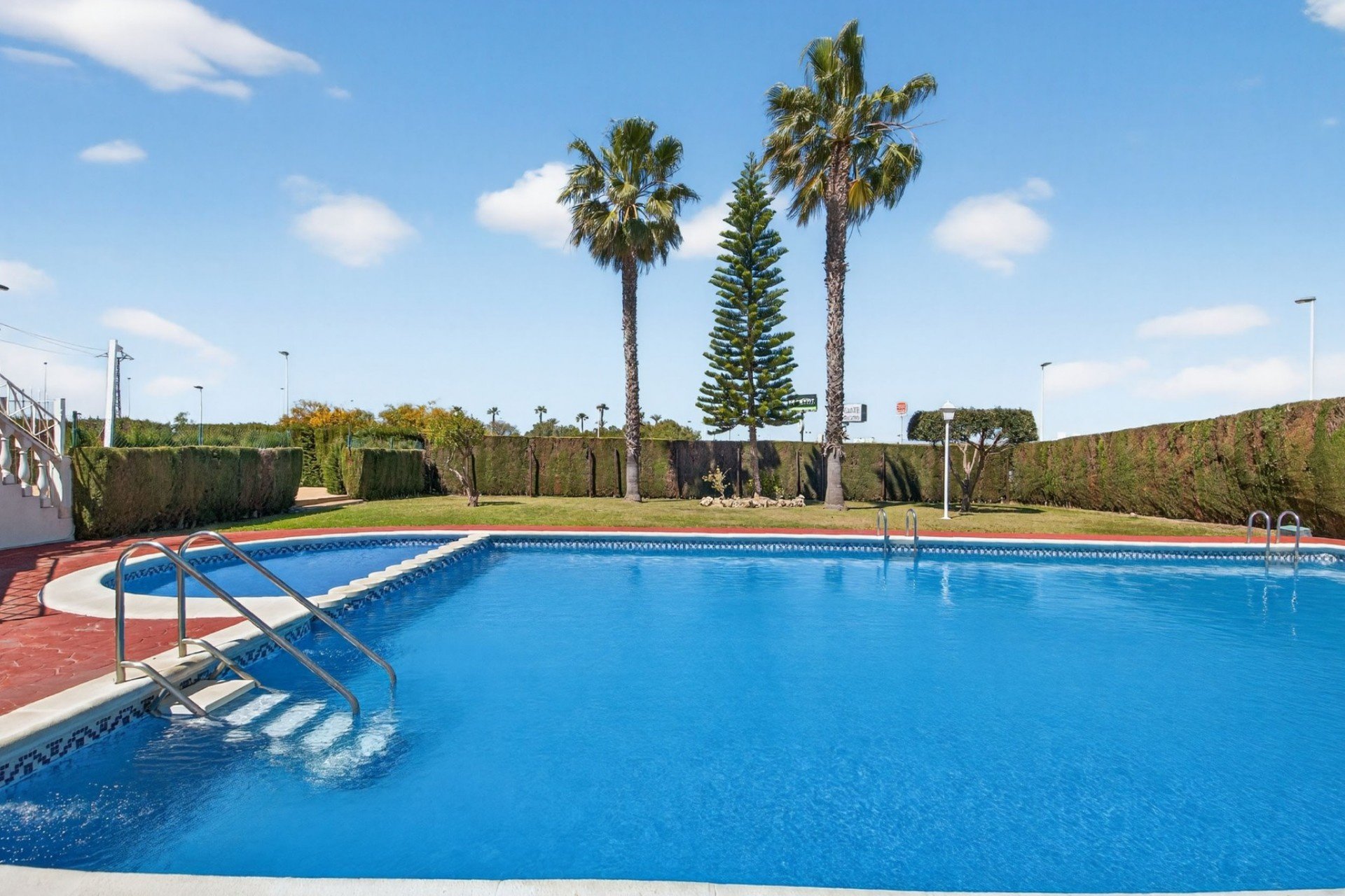 Herverkoop - Apartment -
Torrevieja - Aguas Nuevas