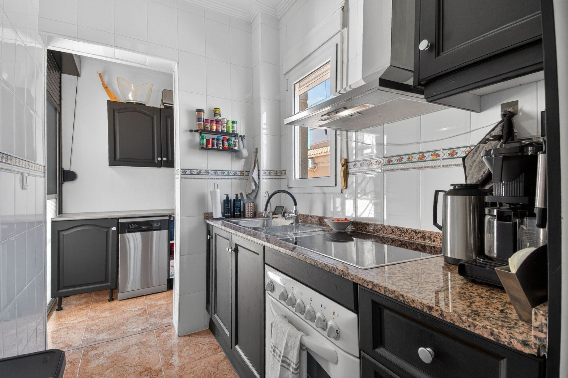 Herverkoop - Apartment -
Torrevieja - Aguas Nuevas