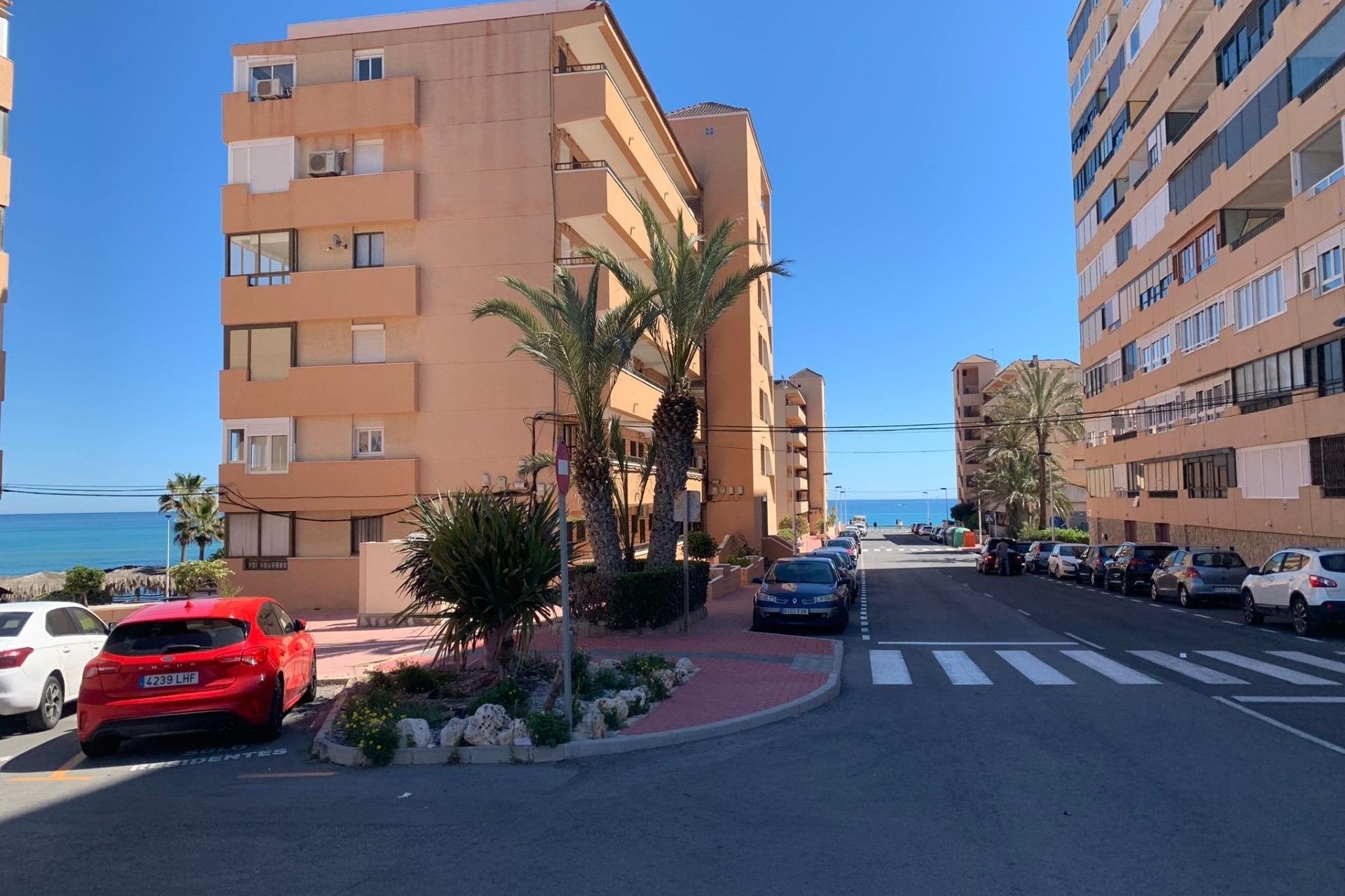 Herverkoop - Apartment -
Torrevieja - Cabo Cervera