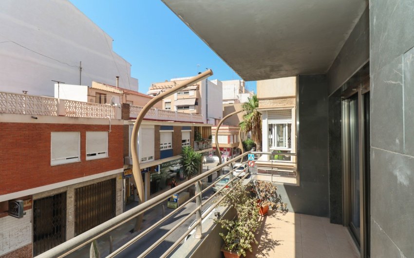 Herverkoop - Apartment -
Torrevieja - Center