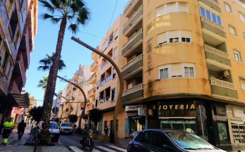 Herverkoop - Apartment -
Torrevieja - Center