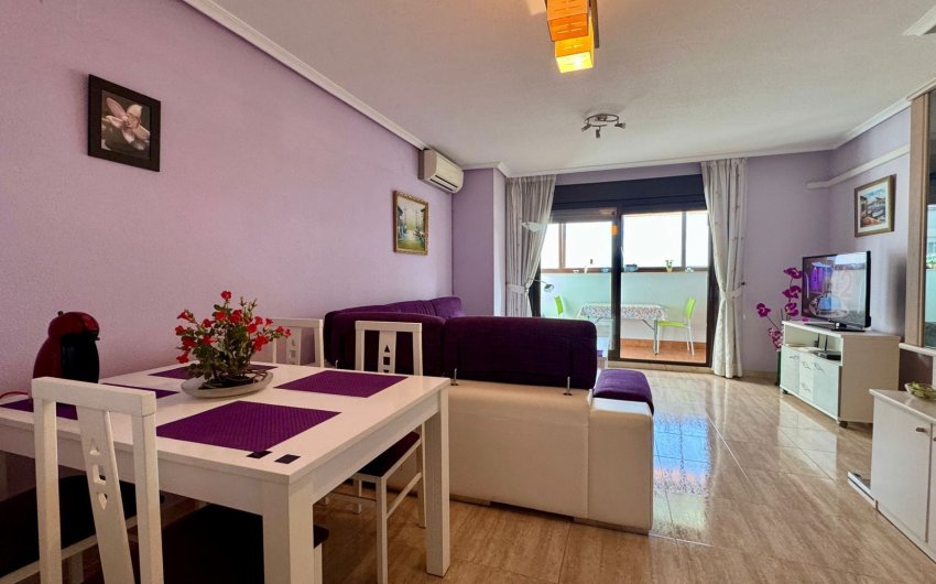 Herverkoop - Apartment -
Torrevieja - Center