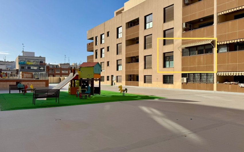 Herverkoop - Apartment -
Torrevieja - Center