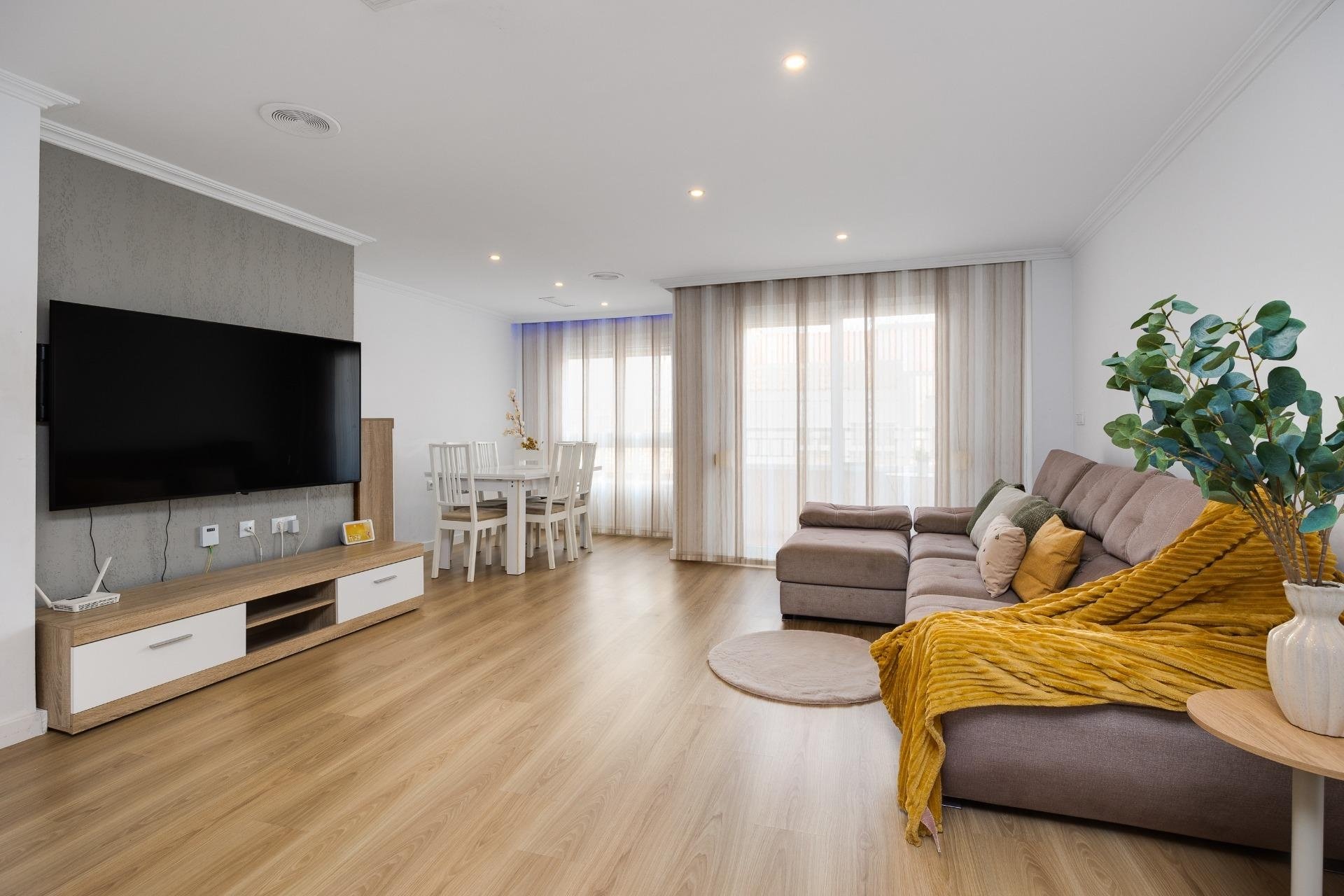 Herverkoop - Apartment -
Torrevieja - Centro