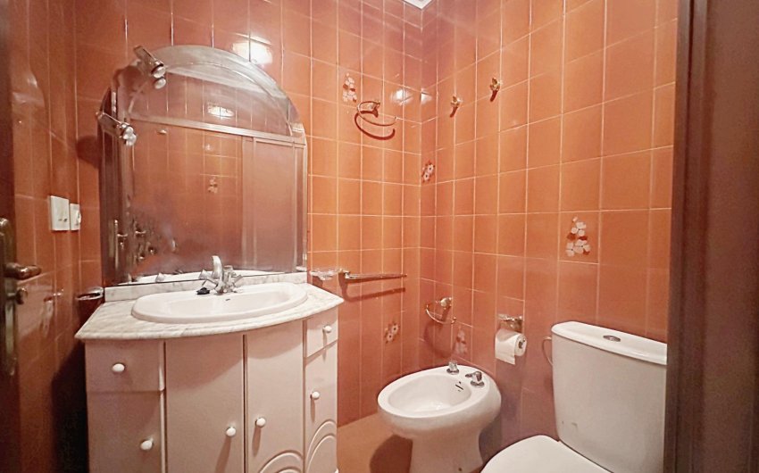 Herverkoop - Apartment -
Torrevieja - Centro