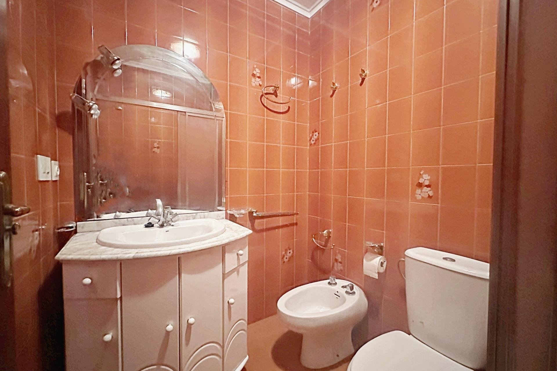Herverkoop - Apartment -
Torrevieja - Centro