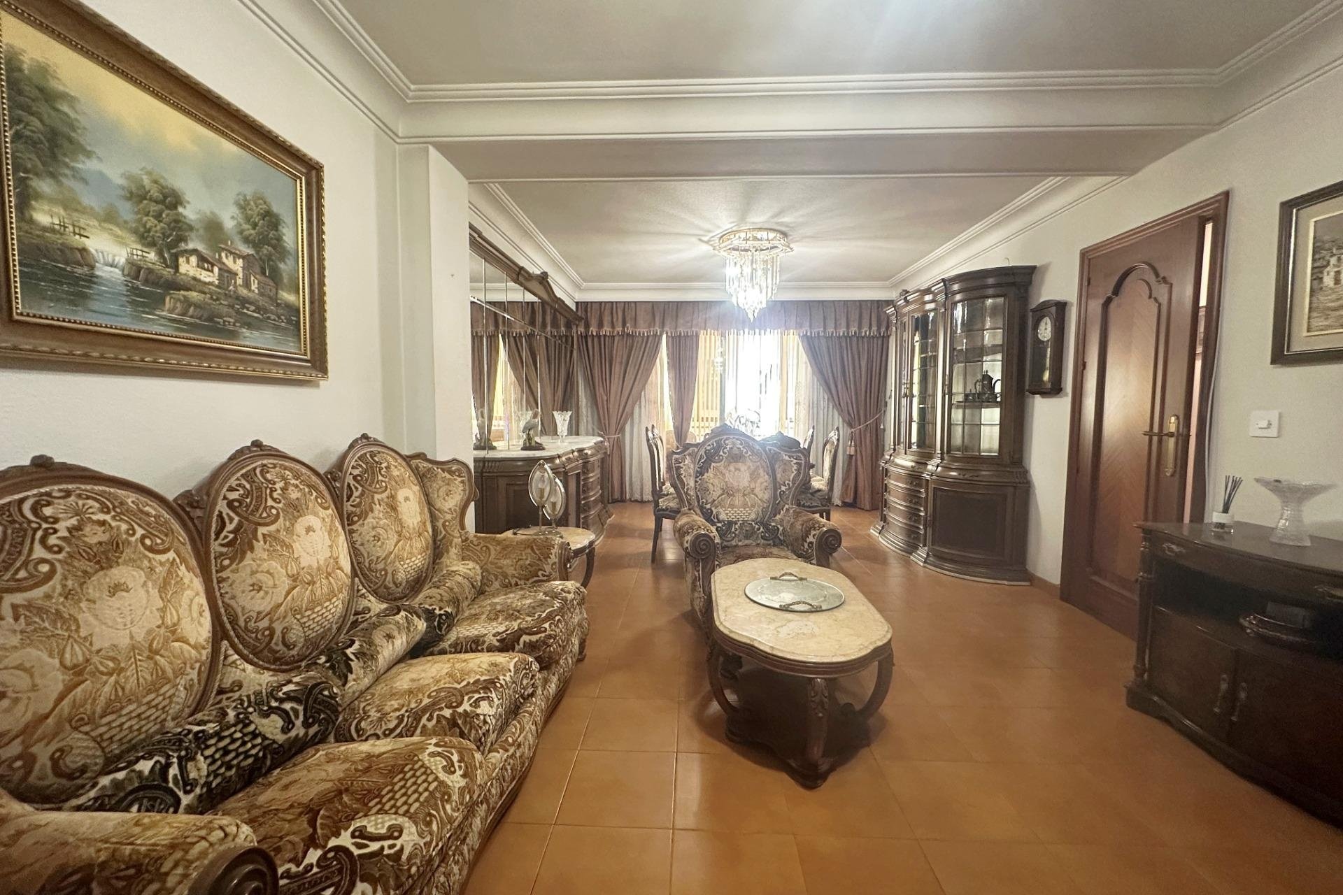 Herverkoop - Apartment -
Torrevieja - Centro