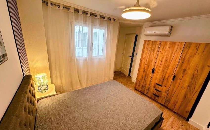 Herverkoop - Apartment -
Torrevieja - Centro