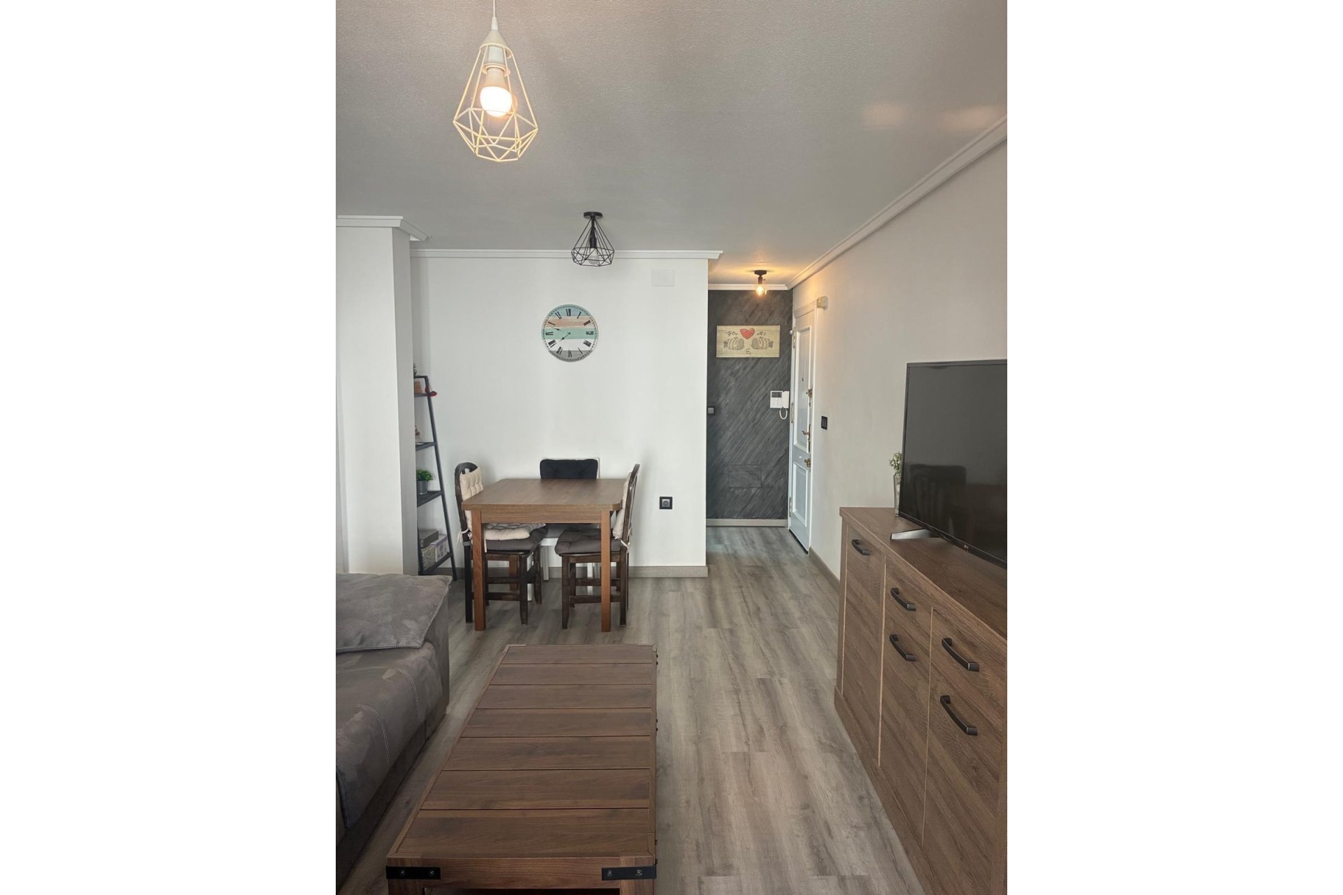 Herverkoop - Apartment -
Torrevieja - Centro