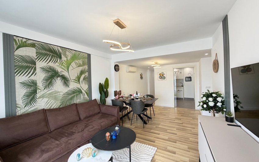 Herverkoop - Apartment -
Torrevieja - Centro