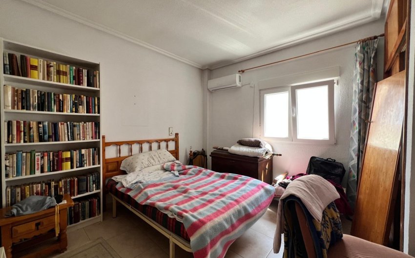 Herverkoop - Apartment -
Torrevieja - Centro