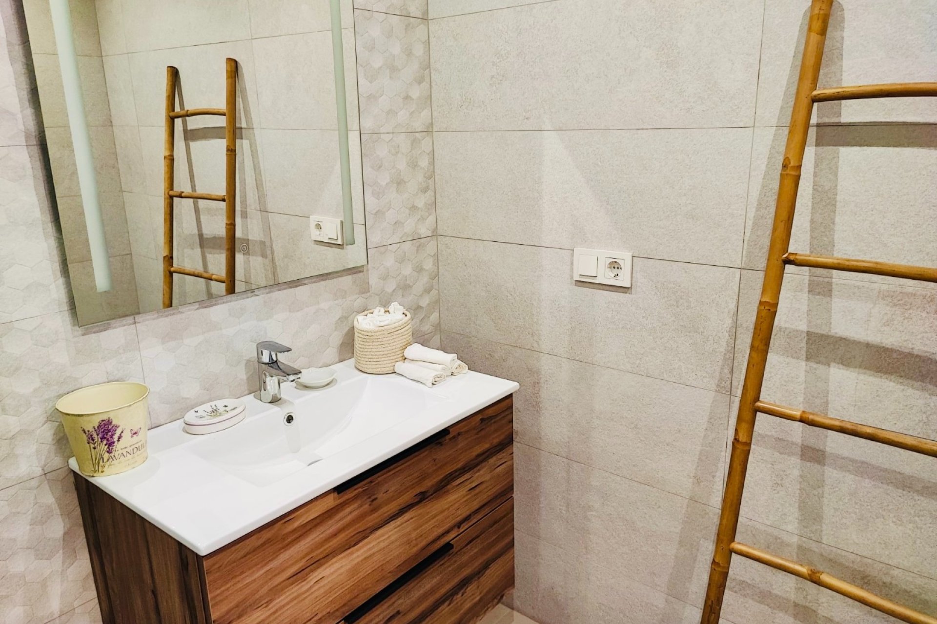 Herverkoop - Apartment -
Torrevieja - Centro