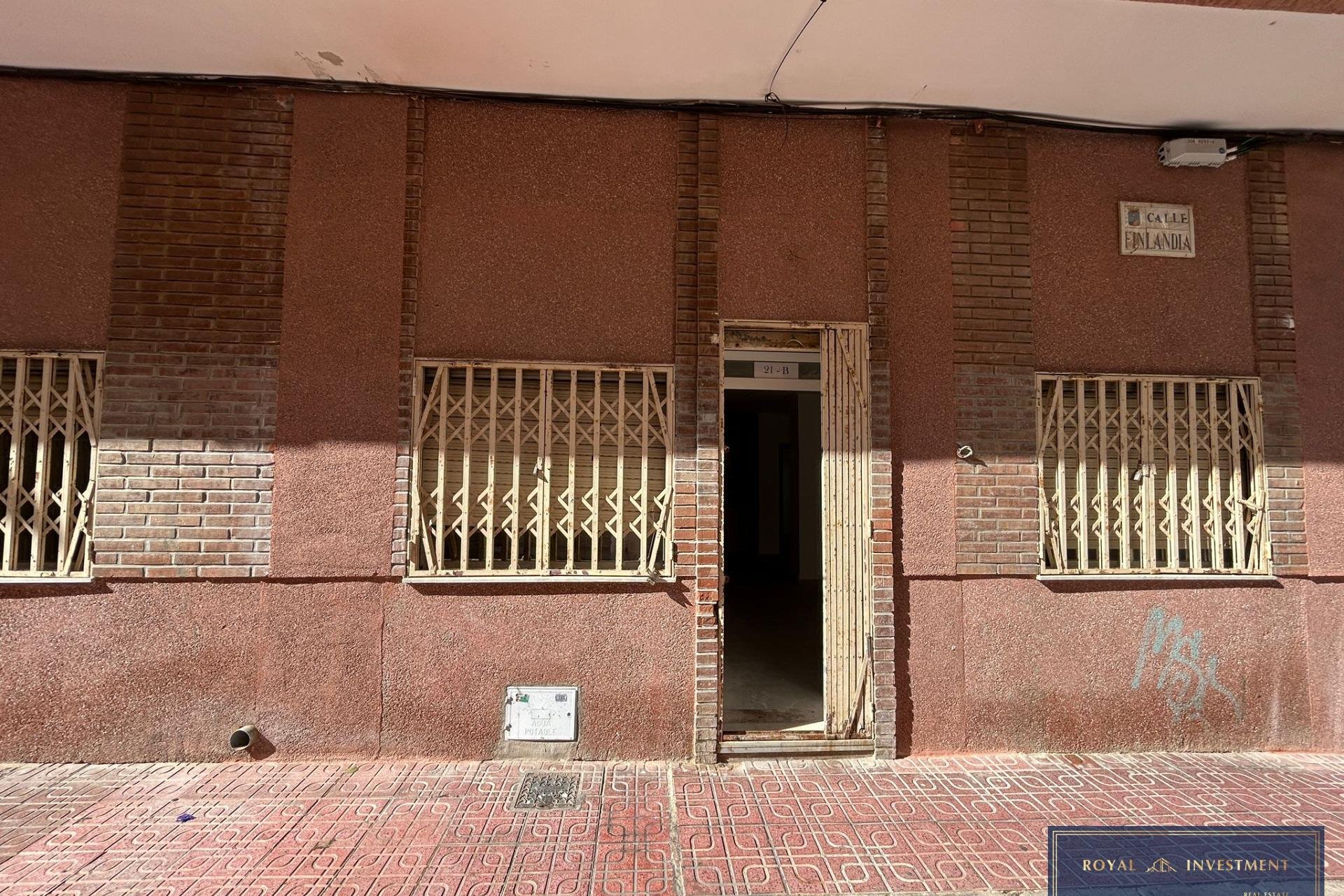 Herverkoop - Apartment -
Torrevieja - Centro