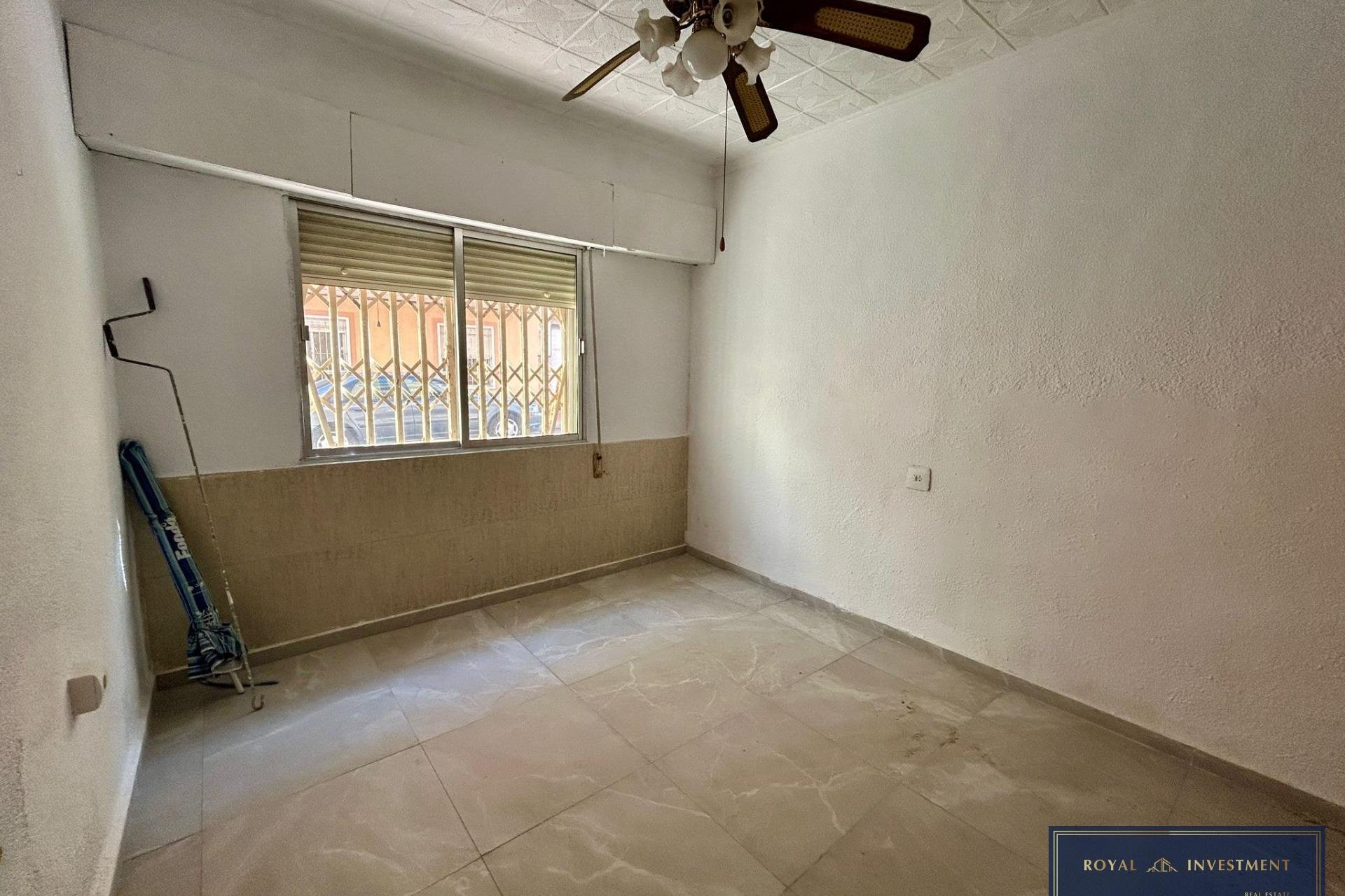 Herverkoop - Apartment -
Torrevieja - Centro