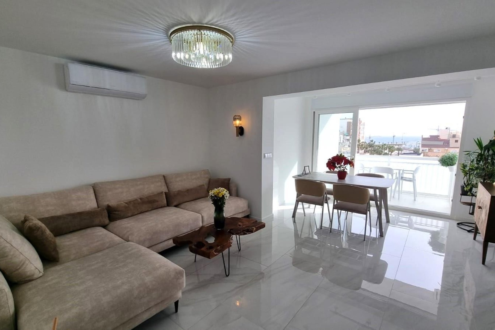 Herverkoop - Apartment -
Torrevieja - Centro
