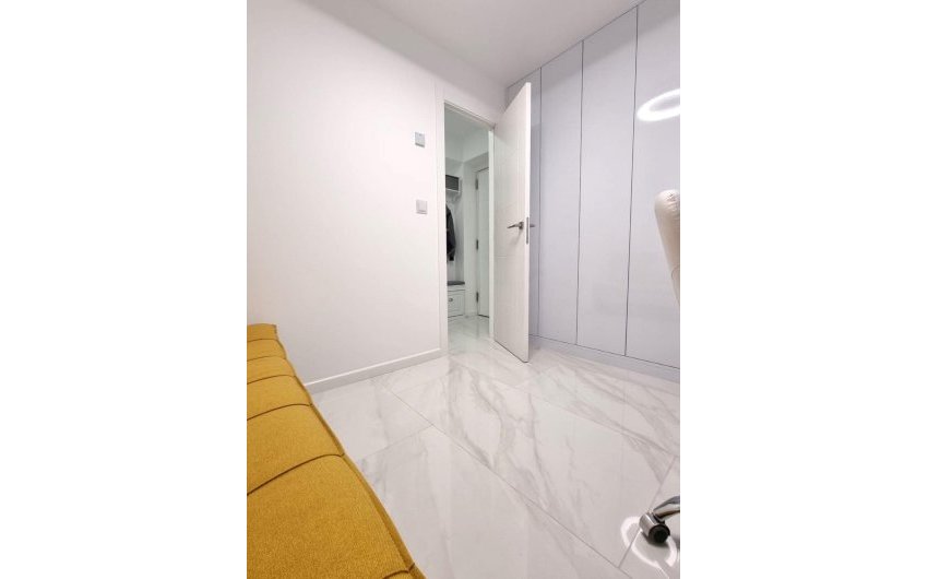 Herverkoop - Apartment -
Torrevieja - Centro